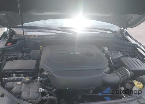 2018 Jeep Grand Cherokee Laredo 4X2 from USA, damaged, VIN 1C4RJEAG2JC455526